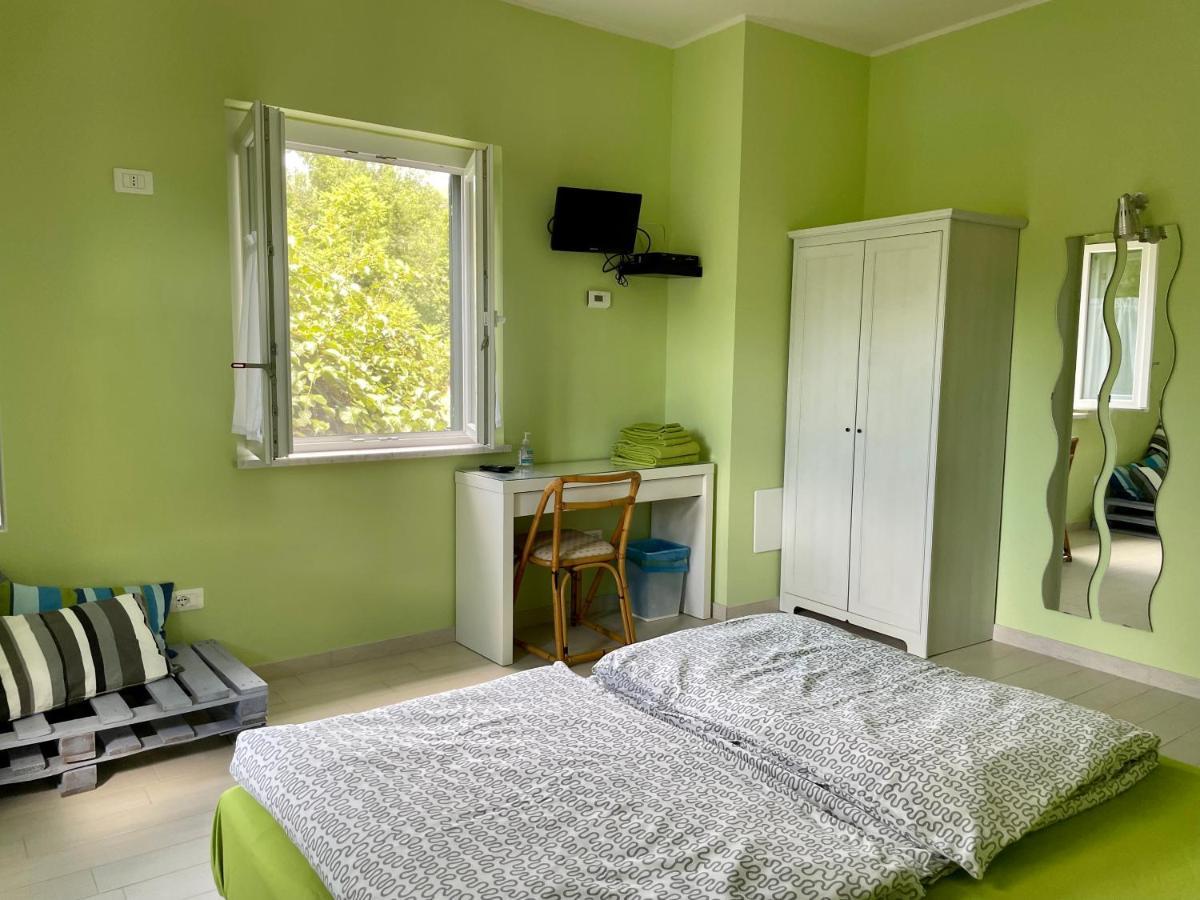Impronte Nel Bosco Bed and Breakfast Calice al Cornoviglio Eksteriør billede